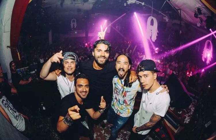 aoki.jpg